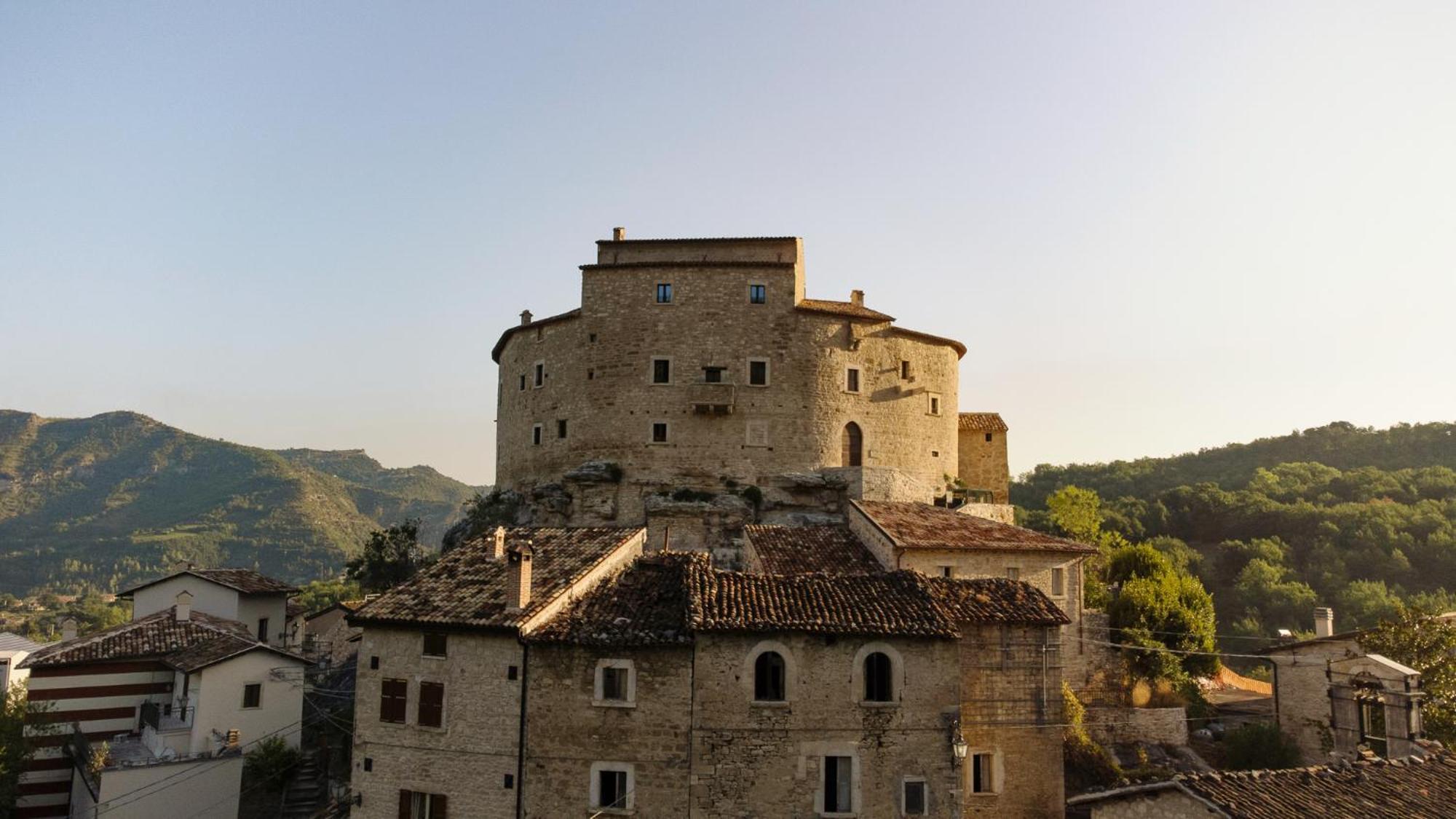 Hotel Castel Di Luco Acquasanta Terme Zewnętrze zdjęcie
